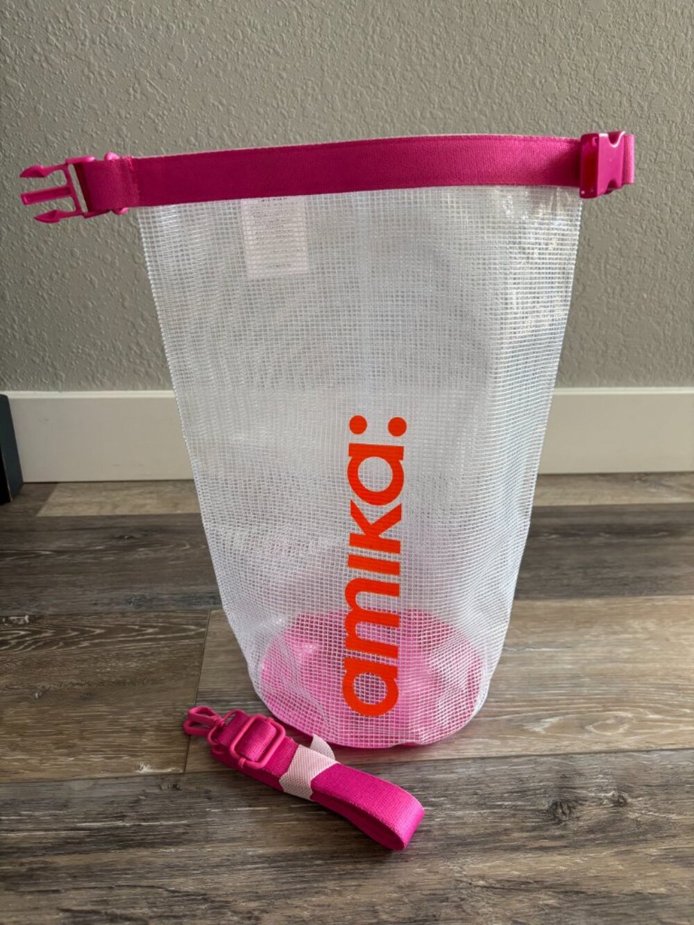 Amika Clear Hair Dry Pink Bag Tote Strap Beach Clip New